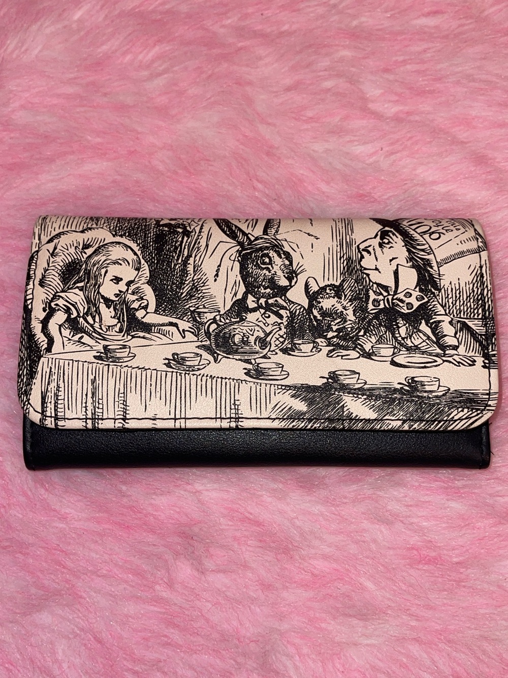 Alice in wonderland Lewis Carroll loungefly wallet white rabbit mad hatter